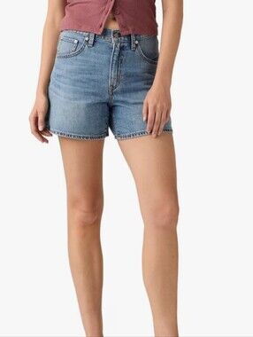 Levi's Women's Cinch Mid-Thigh Short Size 34